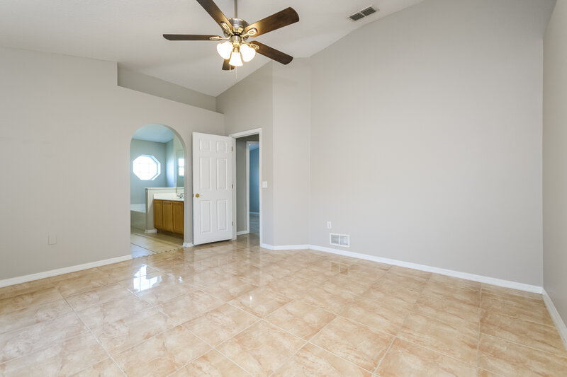 2,140/Mo, 1939 Peridot Cir Kissimmee, FL 34743 Main Bedroom View 2