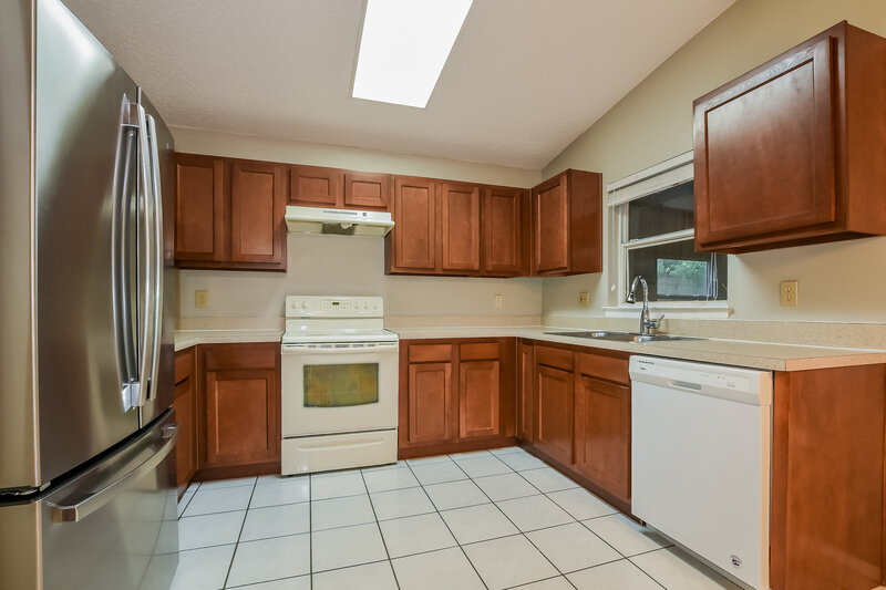 1,880/Mo, 342 Cello Cir Winter Springs, FL 32708 Kitchen View
