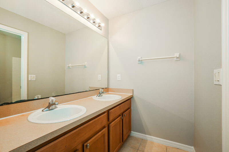 2,685/Mo, 125 Conch Key Way Sanford, FL 32771 Bathroom View