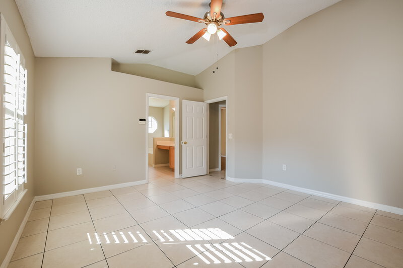 2,380/Mo, 1356 Honey Rd Apopka, FL 32712 Main Bedroom View 2