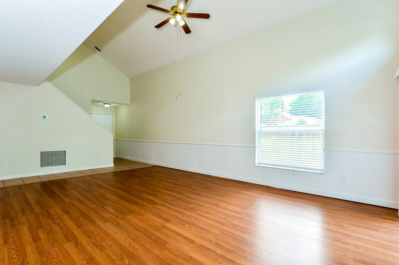 2,265/Mo, 580 Spinnaker Way Lake Mary, FL 32746 Living Room View 3