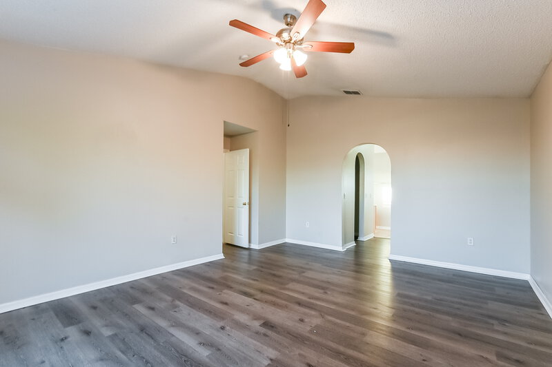 2,000/Mo, 5309 Sunset Canyon Dr Kissimmee, FL 34758 Main Bedroom View 2