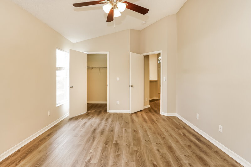 2,900/Mo, 1289 Himalayan Ct Apopka, FL 32712 Main Bedroom View