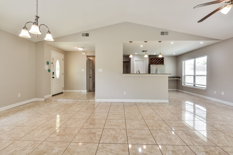 3,670/Mo, 1991 Bentwood Dr Winter Park, FL 32792 Living Room View 2