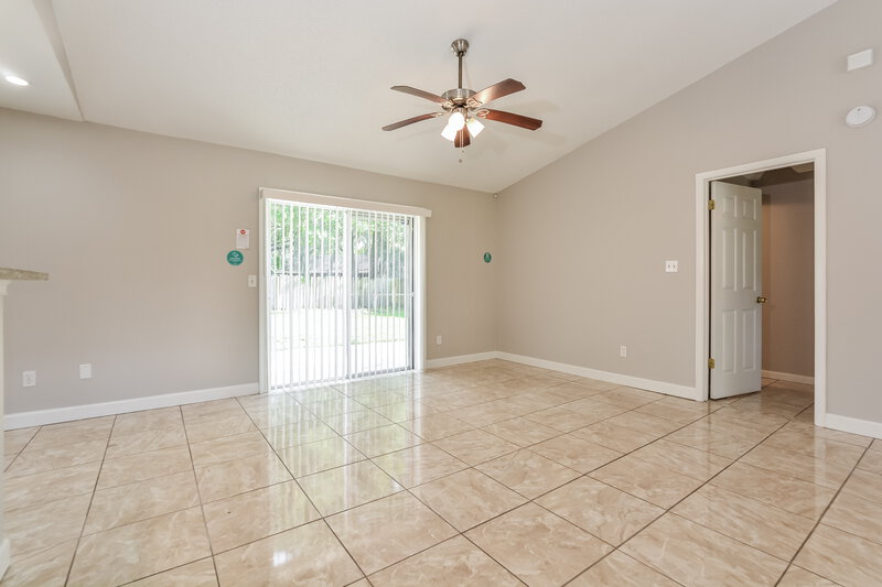 3,670/Mo, 1991 Bentwood Dr Winter Park, FL 32792 Living Room View 3