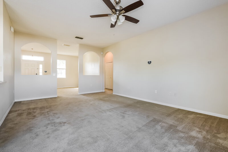 1,955/Mo, 2516 Teak Ct Kissimmee, FL 34743 Living Room View 2
