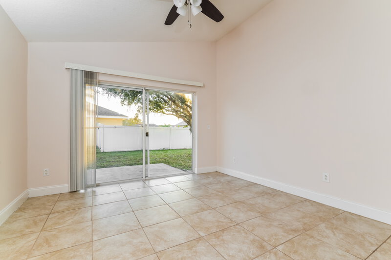 2,060/Mo, 2708 Eagle Creek Ct Kissimmee, FL 34746 Dining Room View
