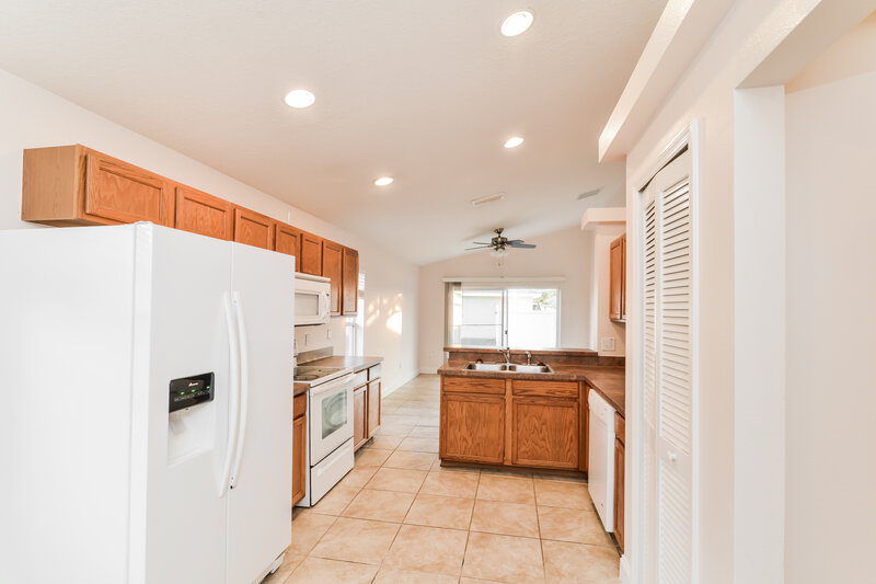 2,060/Mo, 2708 Eagle Creek Ct Kissimmee, FL 34746 Breakfast Nook View