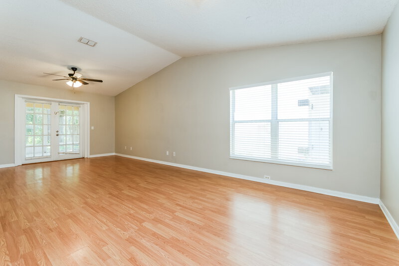 1,985/Mo, 8642 Wellington Loop Kissimmee, FL 34747 Living Room View 3