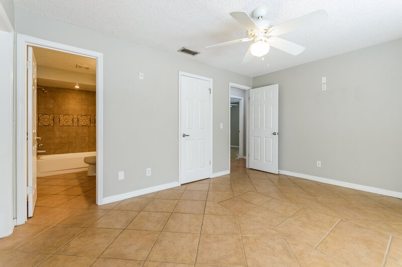 1,985/Mo, 8642 Wellington Loop Kissimmee, FL 34747 Main Bedroom View 2