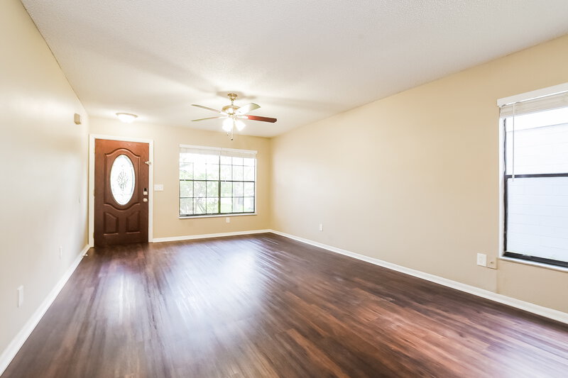 2,170/Mo, 2197 Grasmere Dr Apopka, FL 32703 Living Room View