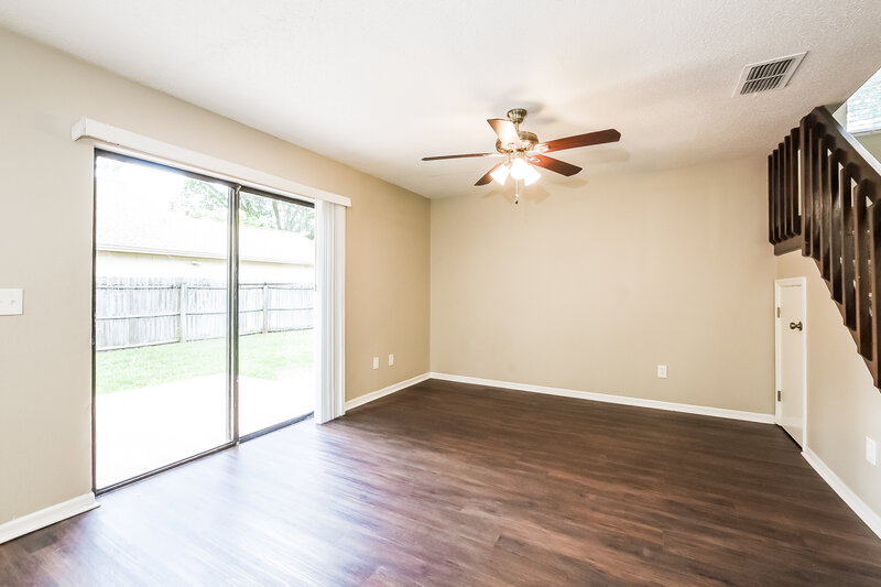 2,170/Mo, 2197 Grasmere Dr Apopka, FL 32703 Family Room View