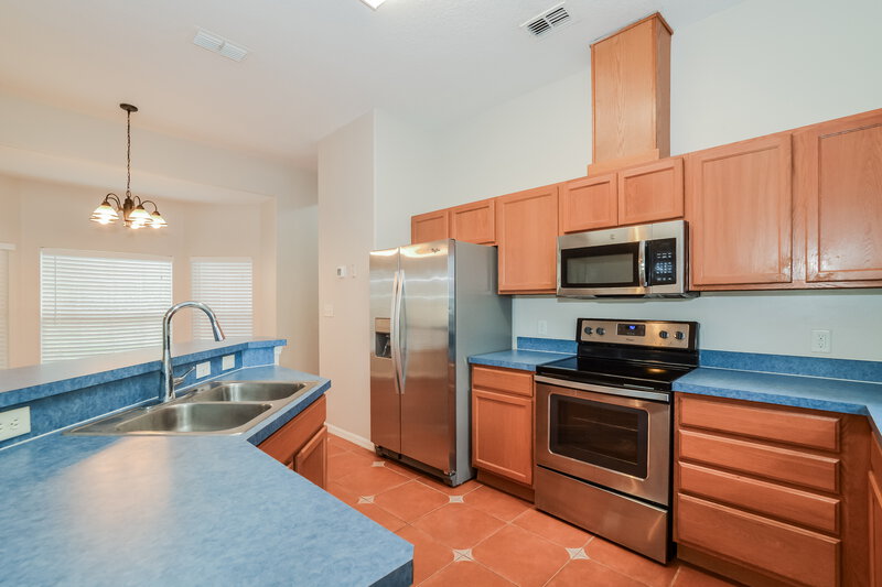 2,200/Mo, 1152 Orange Grove Ln Apopka, FL 32712 Kitchen View
