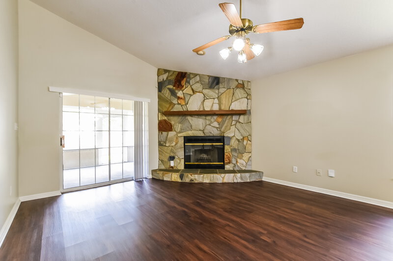 2,465/Mo, 1060 Covington St Oviedo, FL 32765 Living Room View 2