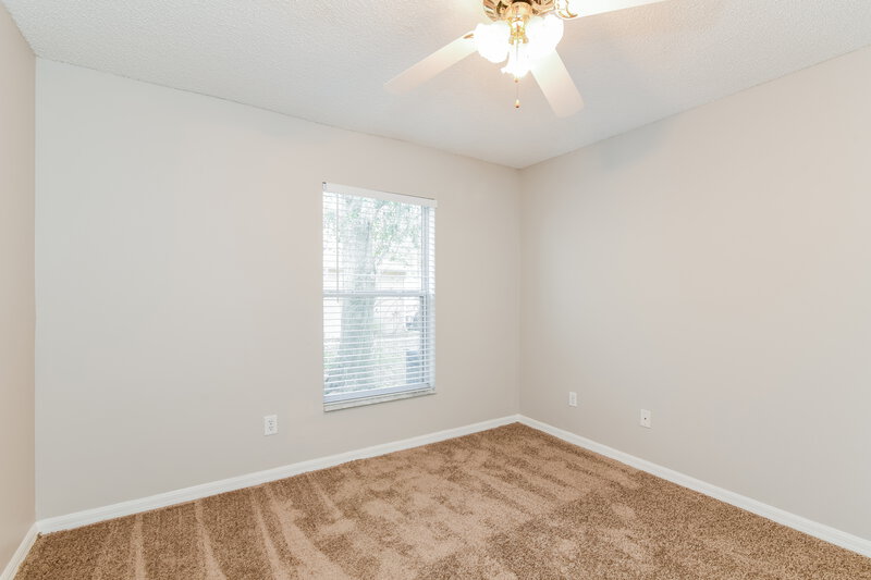 2,330/Mo, 17113 Woodcrest Way Clermont, FL 34714 Bedroom View 2