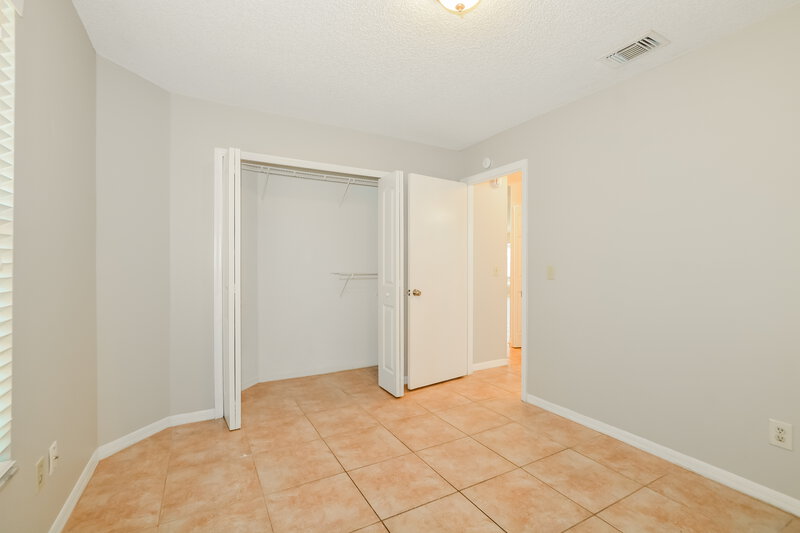 2,210/Mo, 9324 Pavillion Dr Orlando, FL 32825 Bedroom View 2