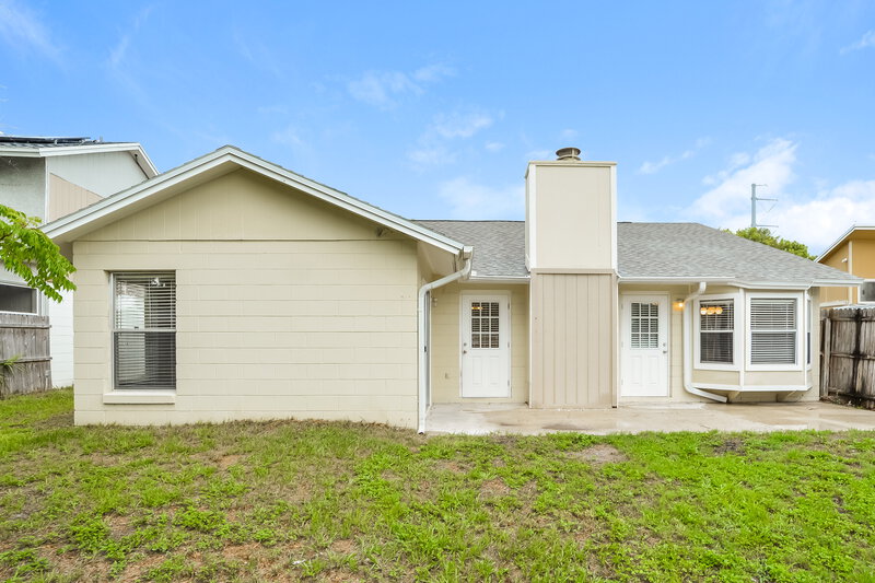 2,210/Mo, 9324 Pavillion Dr Orlando, FL 32825 Rear View