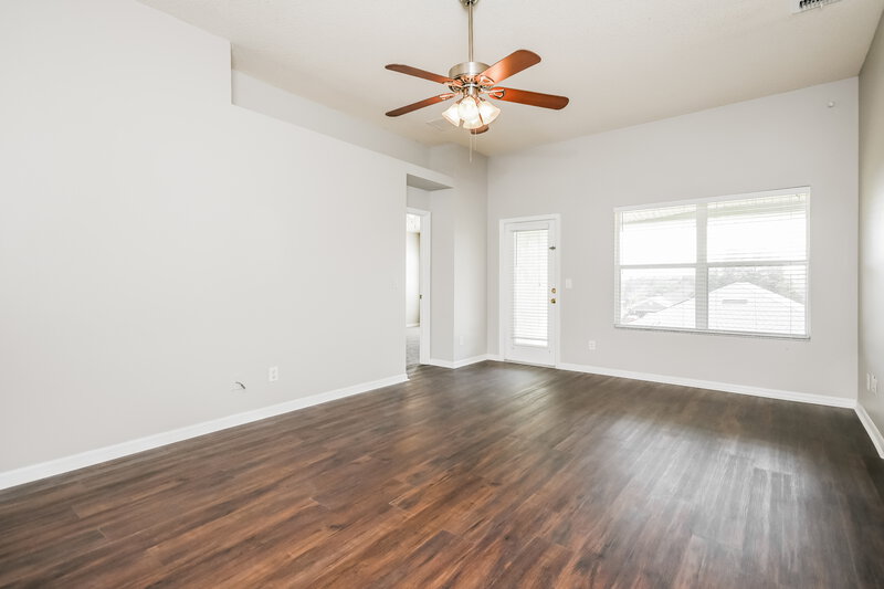 2,235/Mo, 903 Cork Oak Ln Minneola, FL 34715 Living Room View