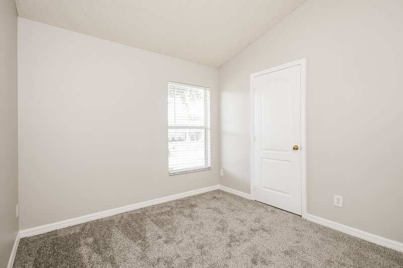 2,235/Mo, 903 Cork Oak Ln Minneola, FL 34715 Bedroom View