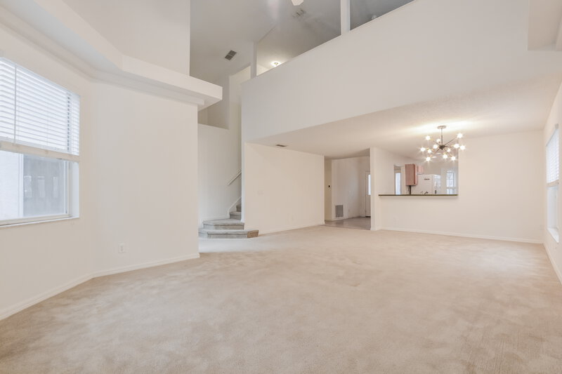 2,390/Mo, 2601 River Ridge Dr Orlando, FL 32825 Living Room View 3