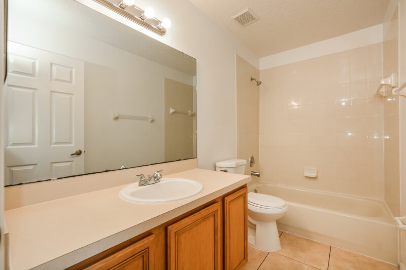 2,390/Mo, 2601 River Ridge Dr Orlando, FL 32825 Bathroom View