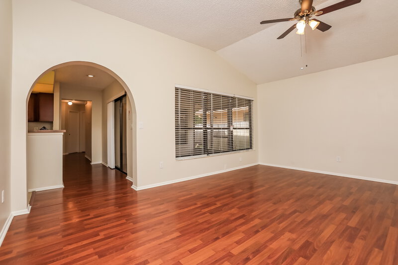 2,205/Mo, 3485 S Saint Lucie Dr Casselberry, FL 32707 Living Room View