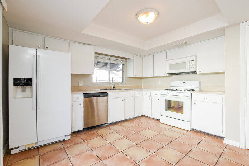 2,175/Mo, 143 Spoonhour Dr Casselberry, FL 32707 Kitchen View