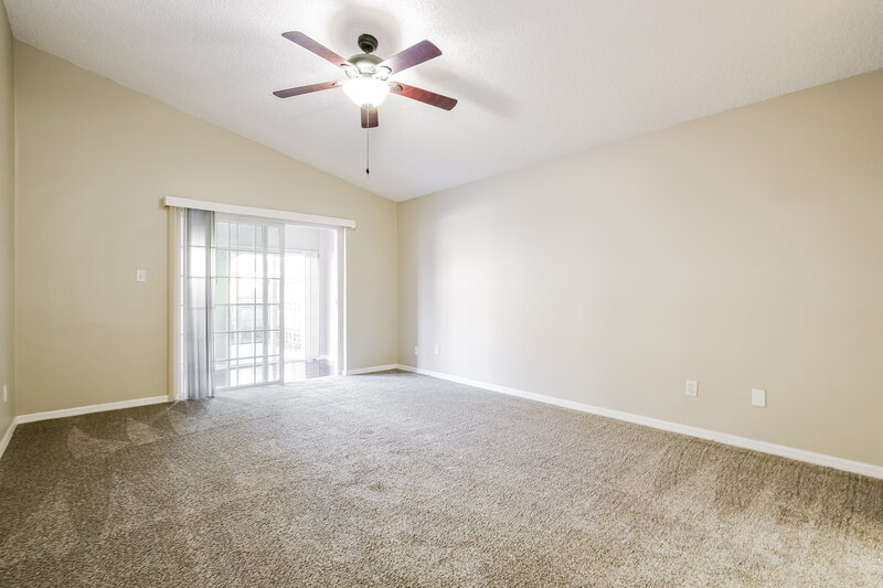 2,175/Mo, 143 Spoonhour Dr Casselberry, FL 32707 Main Bedroom View