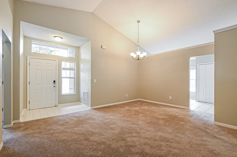 2,420/Mo, 13628 Emeraldview Dr Orlando, FL 32828 Living Room View