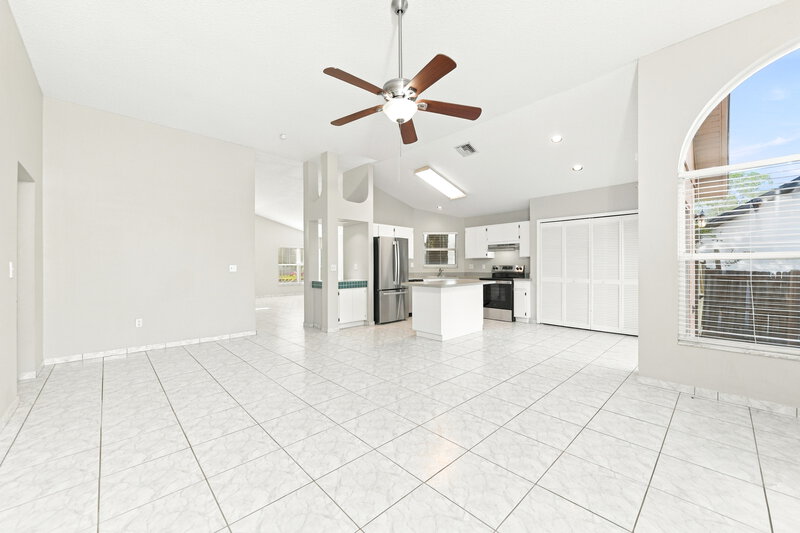 2,670/Mo, 8853 Parliament Ct Kissimmee, FL 34747 Dining Room View 2