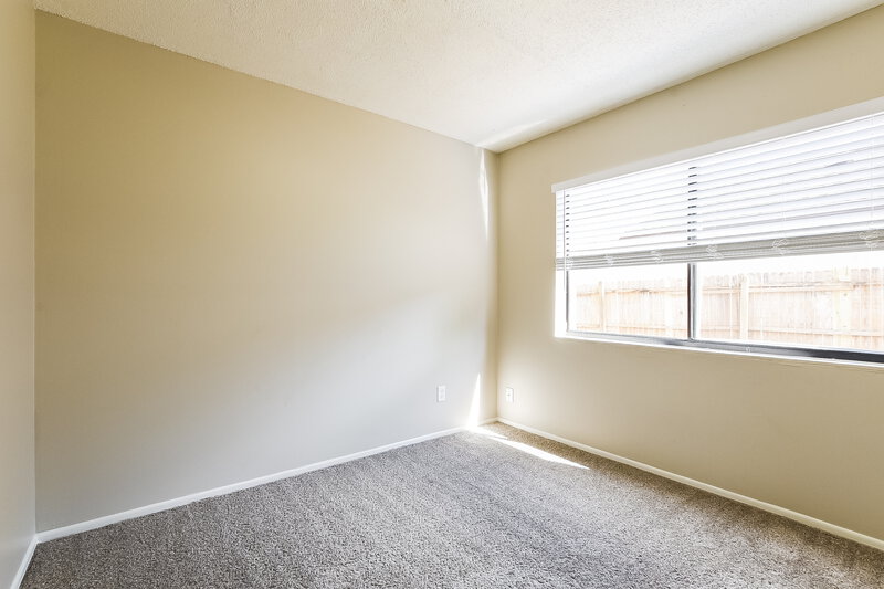 2,200/Mo, 7934 Winter Song Dr Orlando, FL 32825 Bedroom View