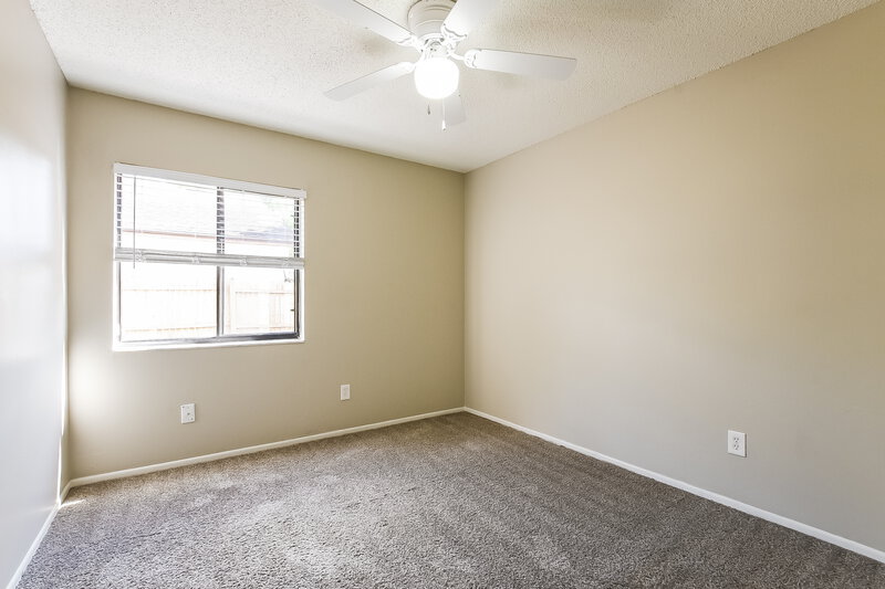 2,200/Mo, 7934 Winter Song Dr Orlando, FL 32825 Bedroom View 3