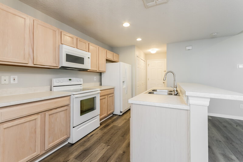 2,285/Mo, 1419 Sherbourne St Winter Garden, FL 34787 Kitchen View