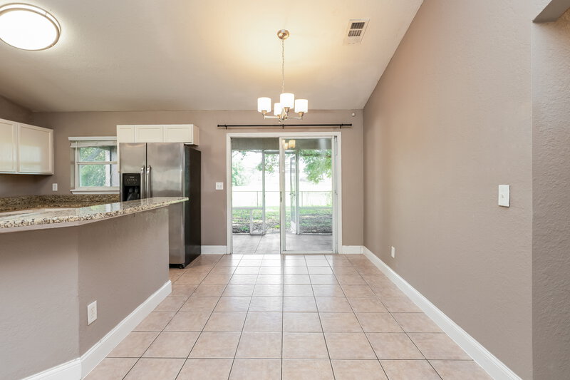 2,210/Mo, 350 Trade Wind Dr Minneola, FL 34715 Dining Room View