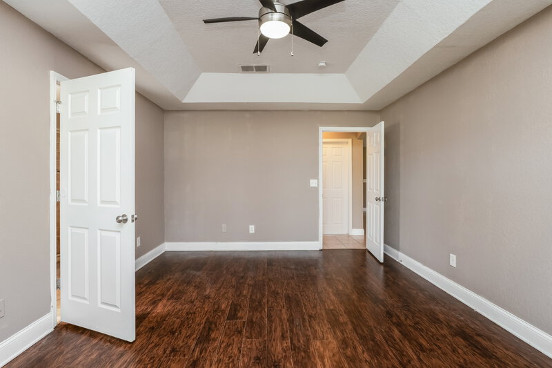 2,210/Mo, 350 Trade Wind Dr Minneola, FL 34715 Main Bedroom View 2