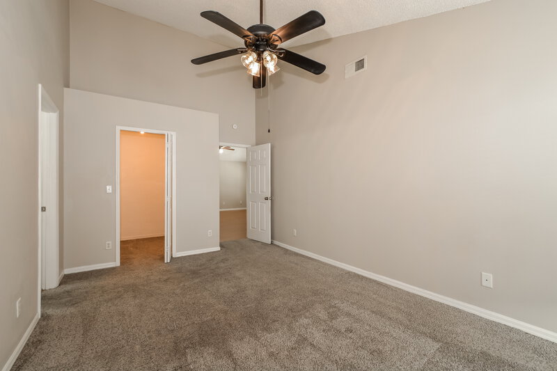 2,370/Mo, 4307 Boca Woods Dr Orlando, FL 32826 Main Bedroom View 2