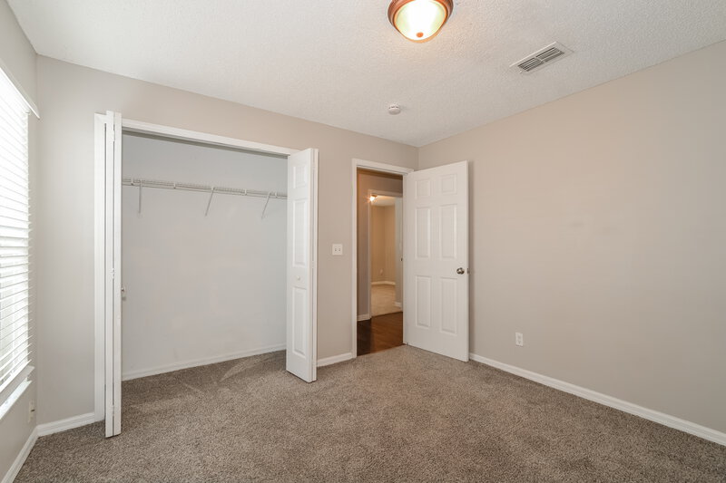 2,370/Mo, 4307 Boca Woods Dr Orlando, FL 32826 Bedroom View