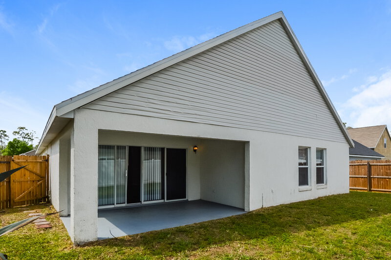 2,370/Mo, 4307 Boca Woods Dr Orlando, FL 32826 Rear View
