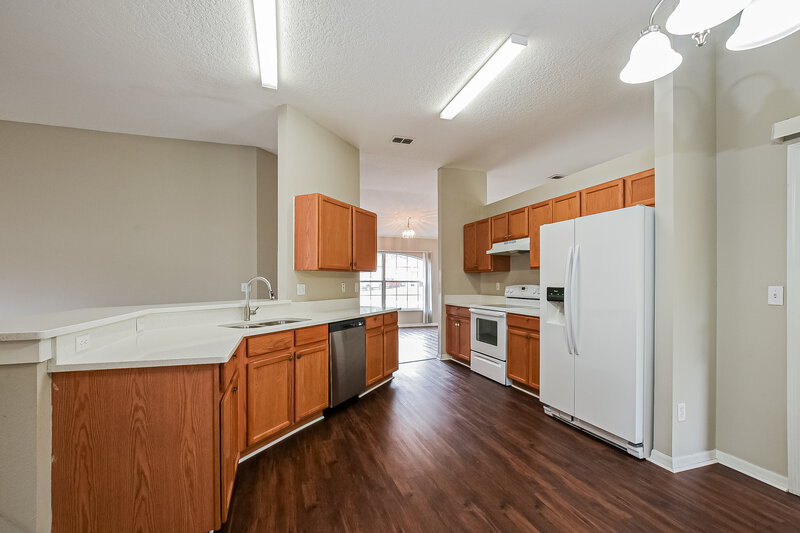 2,080/Mo, 640 Tranquility St Minneola, FL 34715 Kitchen View