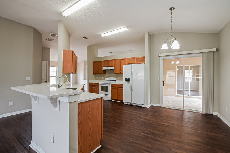 2,080/Mo, 640 Tranquility St Minneola, FL 34715 Kitchen View 2