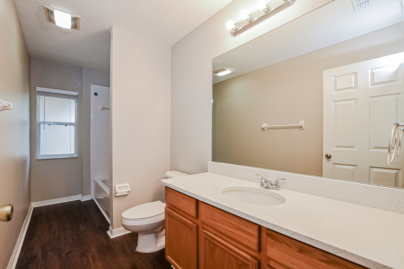 2,080/Mo, 640 Tranquility St Minneola, FL 34715 Bathroom View