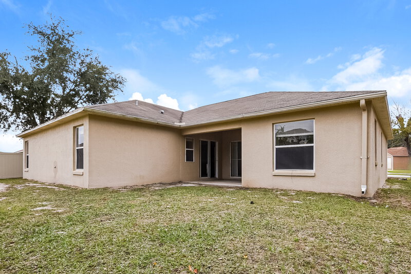2,080/Mo, 640 Tranquility St Minneola, FL 34715 Rear View