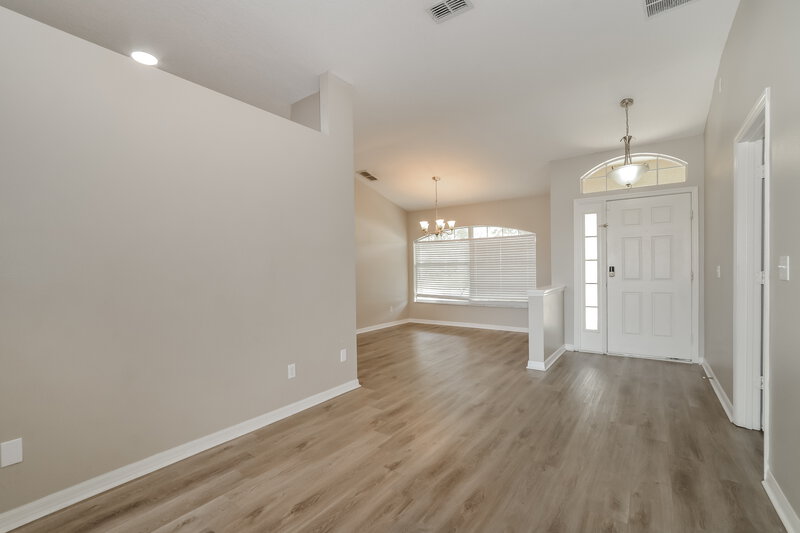 2,265/Mo, 803 Shore Breeze Way Minneola, FL 34715 Dining Room View