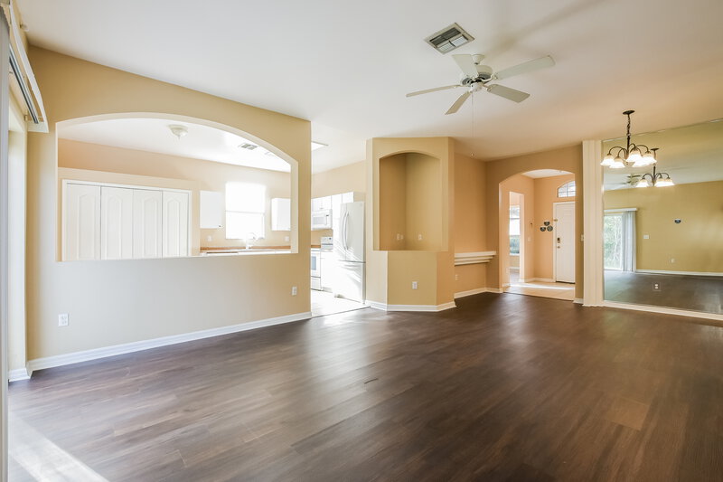 2,250/Mo, 1728 Riveredge Rd Oviedo, FL 32766 Living Room View