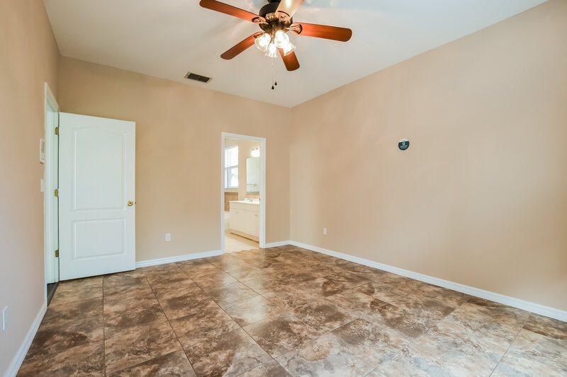 2,250/Mo, 1728 Riveredge Rd Oviedo, FL 32766 Main Bedroom View 2