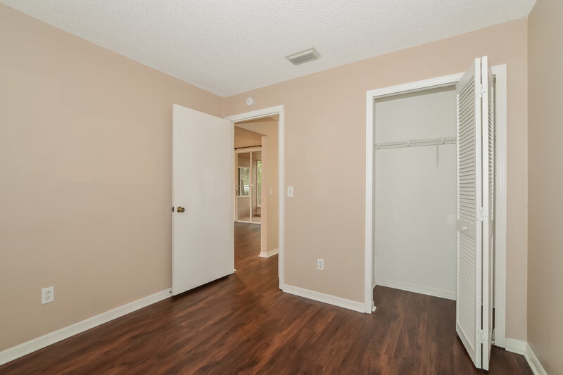 2,105/Mo, 1092 Manigan Ave Oviedo, FL 32765 Bedroom View 3