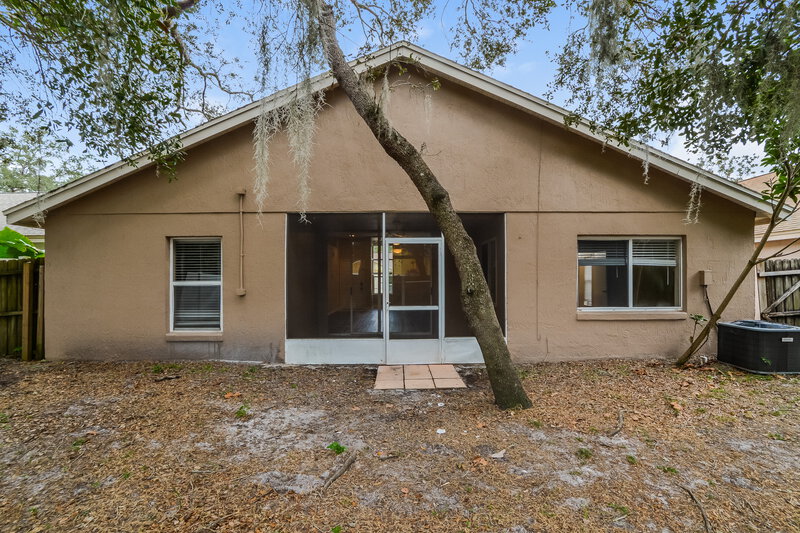 2,105/Mo, 1092 Manigan Ave Oviedo, FL 32765 Rear View