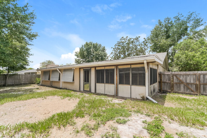 2,115/Mo, 123 Hidalgo Ave Kissimmee, FL 34743 Rear View