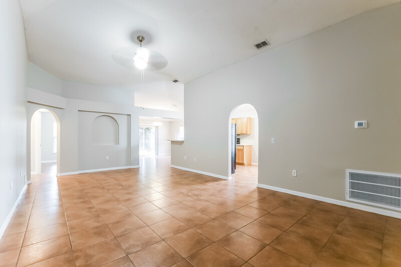 2,350/Mo, 3525 Stonefield Dr Orlando, FL 32826 Living Room View