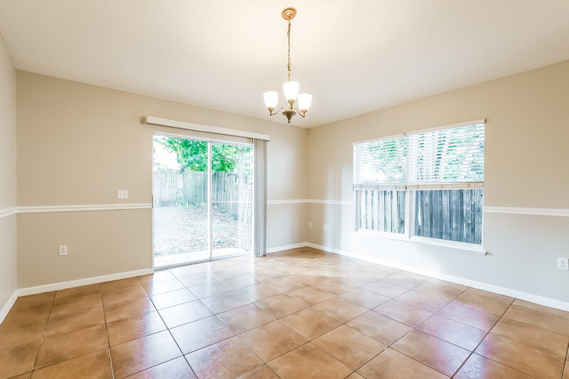 2,350/Mo, 3525 Stonefield Dr Orlando, FL 32826 Dining Room View